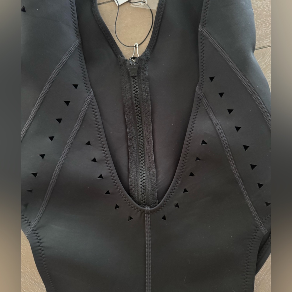 GIGI C Black Zip-Front One-Piece Swimsuit - Picture 9 of 16